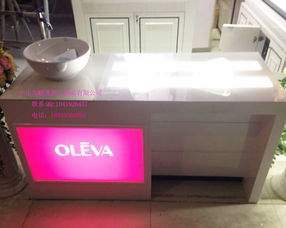 木质展柜与铁质展柜性价比对比分析